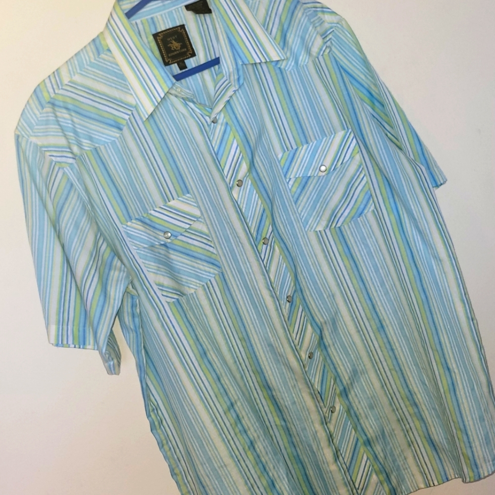 Men Short Sleeves Casual Button Shirt